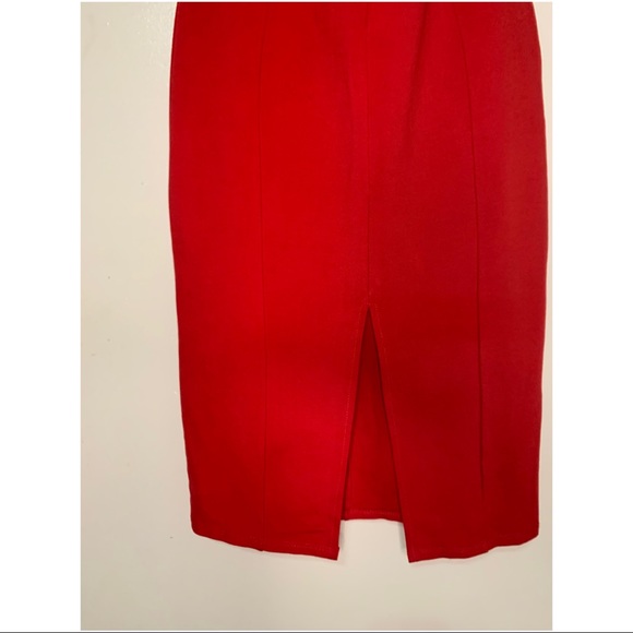 Cameo red dress - Picture 4 of 4